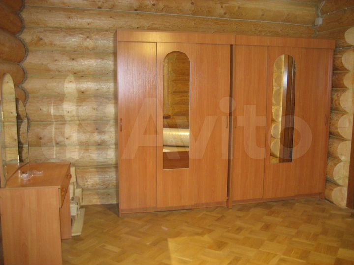 Коттедж 180 м² на участке 20 сот.