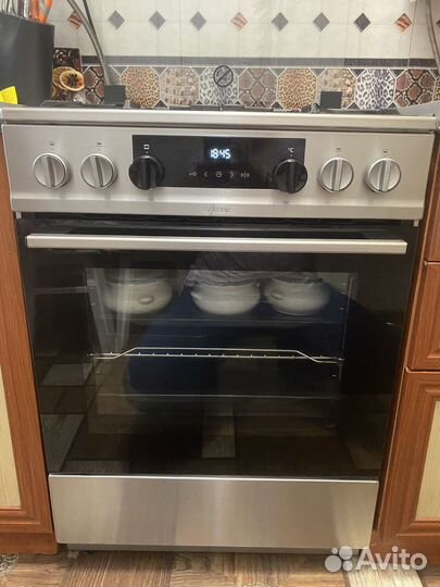 Продам комбинированную газовую плиту