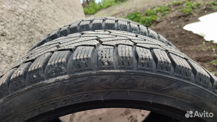 Pirelli Ice Zero 225/45 R19