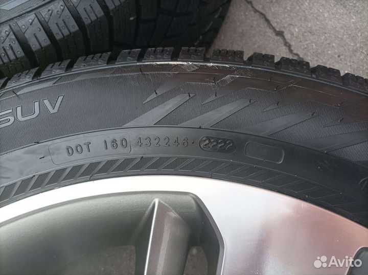 Оригинальные колеса R20 на Genesis GV 80