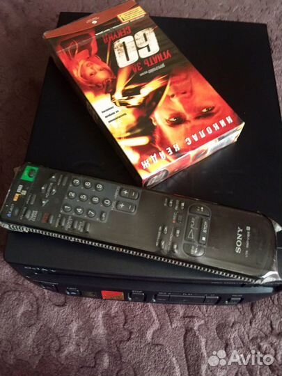 Видеомагнитофон Sony SLV-P12EE