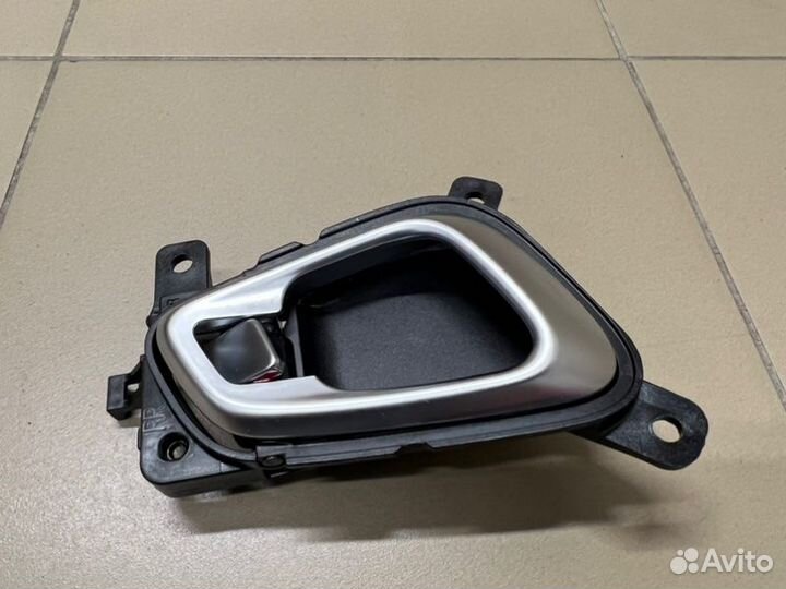 Ручка двери задняя правая Kia Soul 29000км 1.6