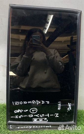 Форточкa задний левый Mitsubishi Pajero 4