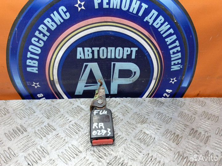 Ответная часть ремня безопасности комплект задняя