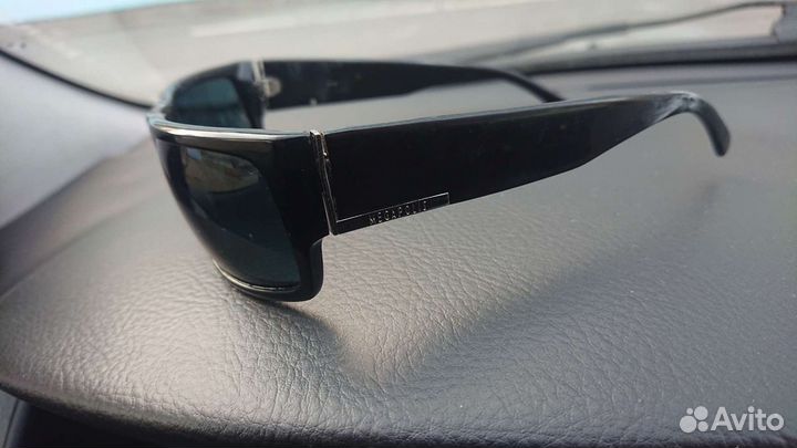 Солнцезащитные очки мужские