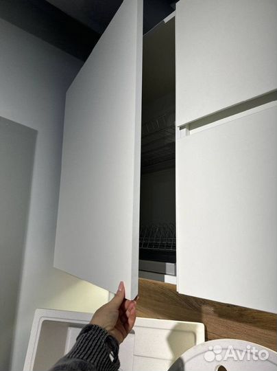 Кухня бюджетная белая в наличии