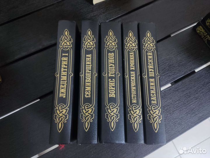 Продам книги