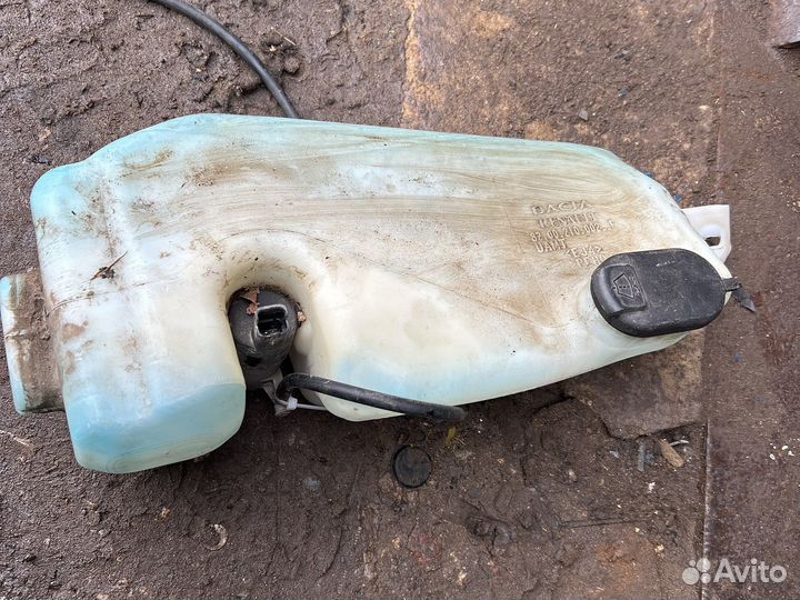 Бачок омывателя рено логан 1