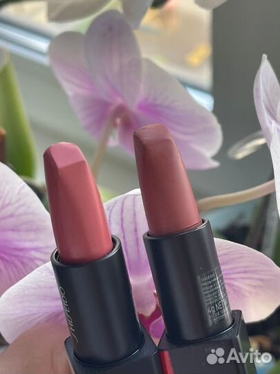 Помада матовая shiseido