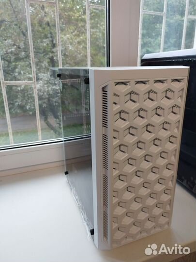 Корпус для компьютера PowerCase