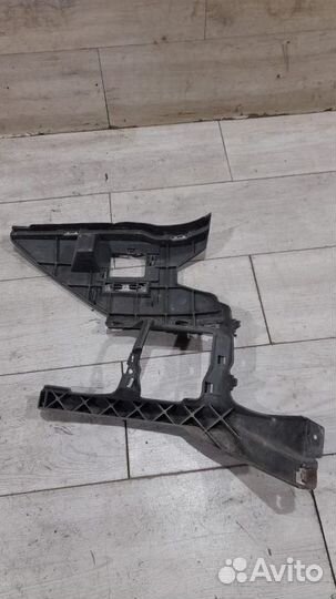 Кронштейн переднего бампера правый Bmw 3 F30 С