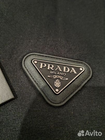 Футболка оверсайз Prada