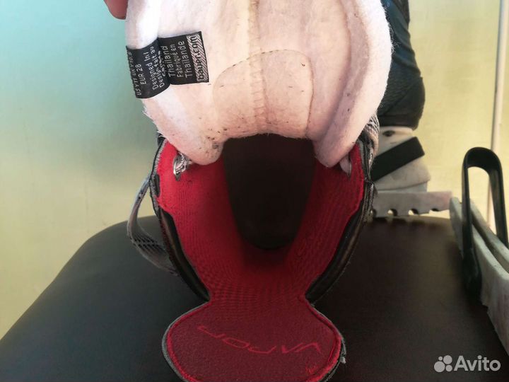 Хоккейные коньки бауер 1х