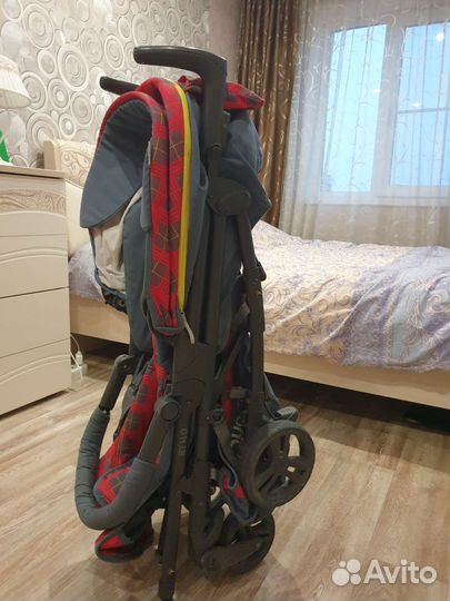 Прогулочная коляска трость