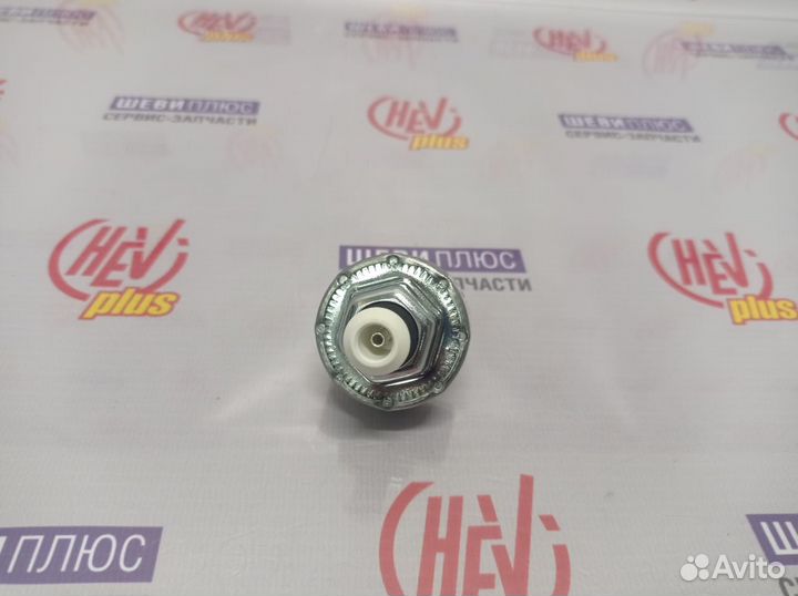 Датчик детонации Chevrolet Tahoe 2000г