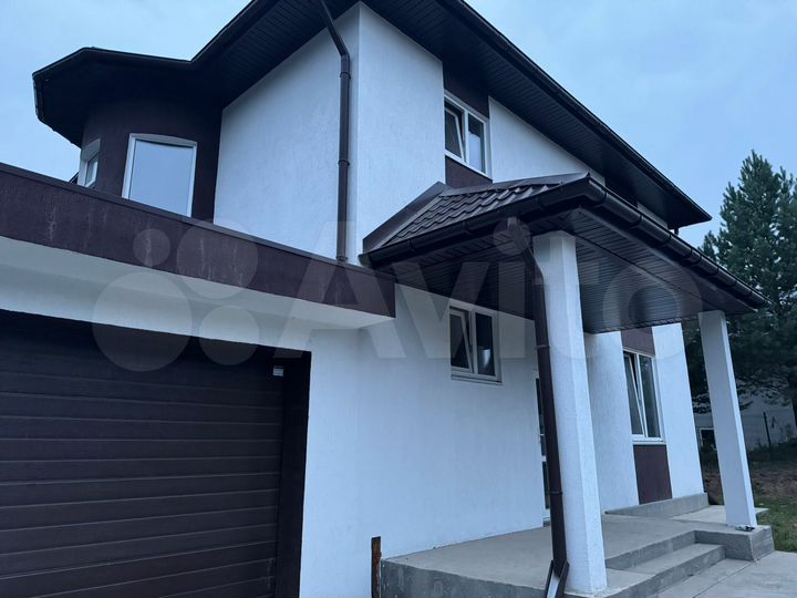 Дом 245 м² на участке 8 сот.