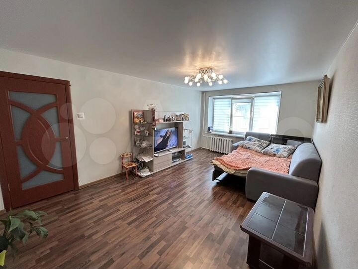 4-к. квартира, 80 м², 4/5 эт.