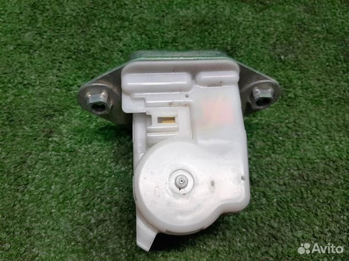 Замок крышки багажника Subaru Legacy/ Outback BM