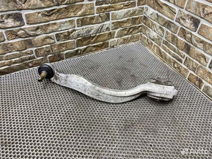 Рычаг подвески нижний передний левый Mercedes-Benz