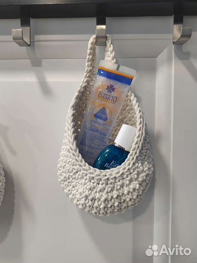 Корзина-капля подвесная вязаная