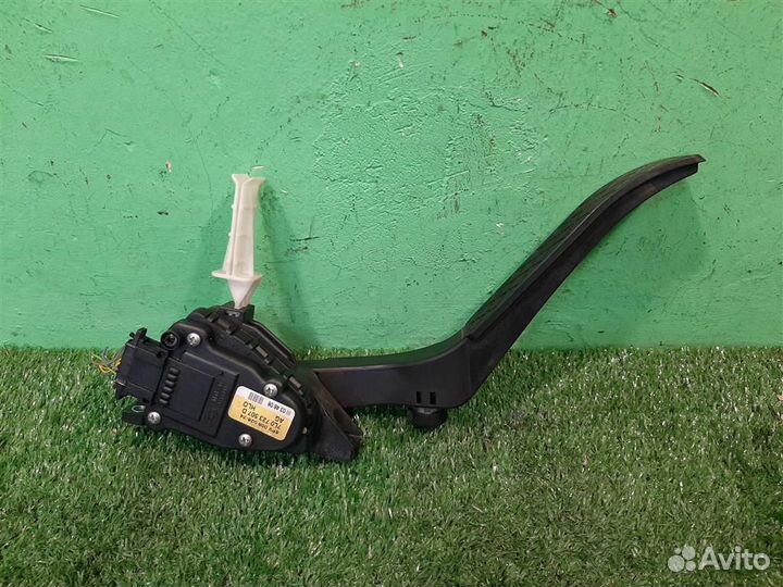 Педаль газа электронная volkswagen Touareg (7L) 2