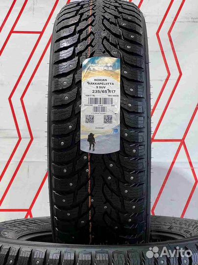 Nokian Tyres Hakkapeliitta 9 SUV 235/65 R17 108T