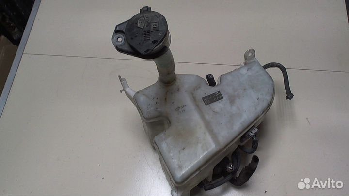 Бачок омывателя Lexus GS, 2005