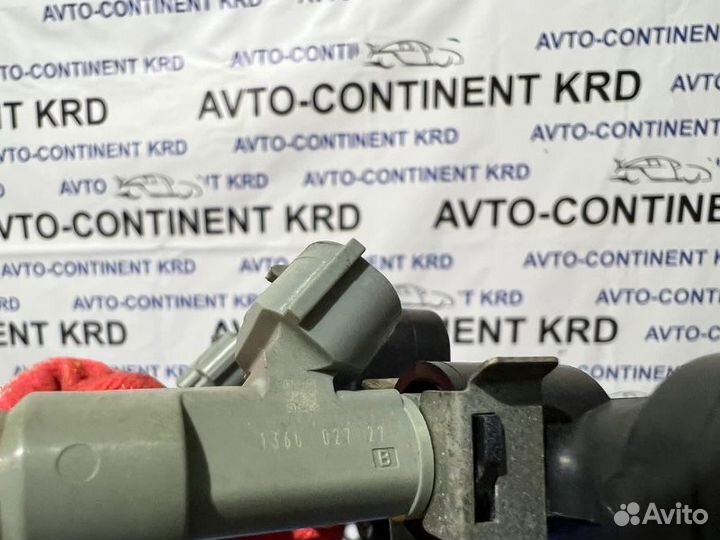 Топливная форсунка Daihatsu Mira L275V KF