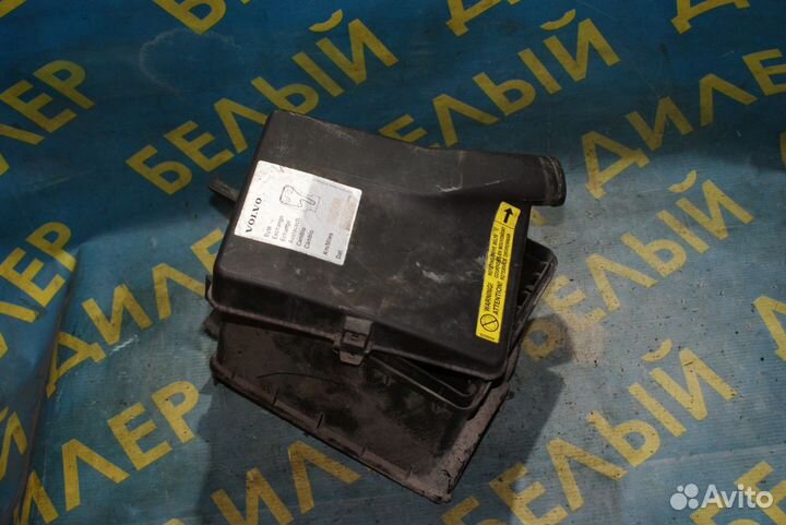 Короб блока управления Volvo V70