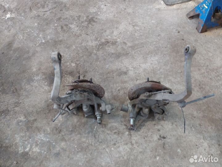 Задний кулак кия маджентис