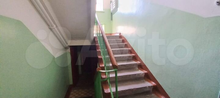 2-к. квартира, 42,7 м², 1/3 эт.