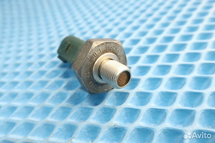 Датчик давления масла 03C919081 Volkswagen Jetta 6