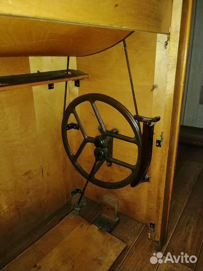 Швейная машина подольск ножная