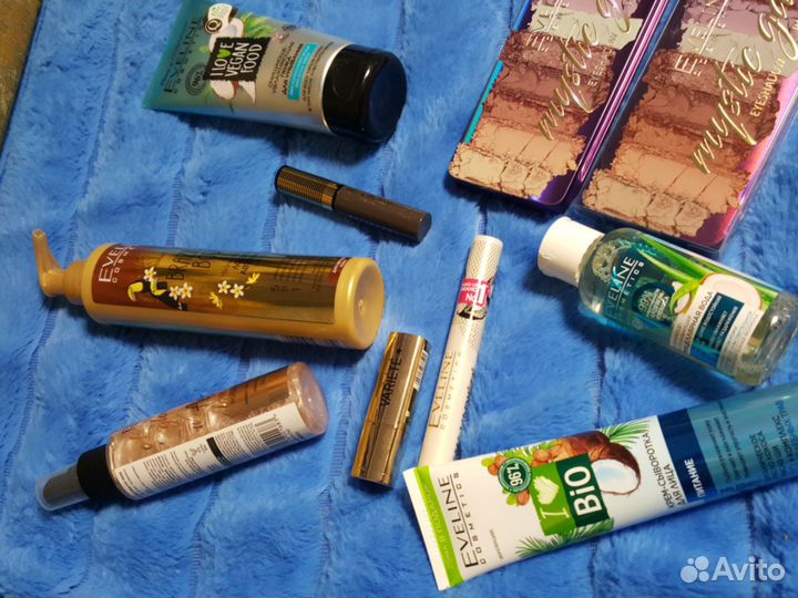 Косметика в ассортименте