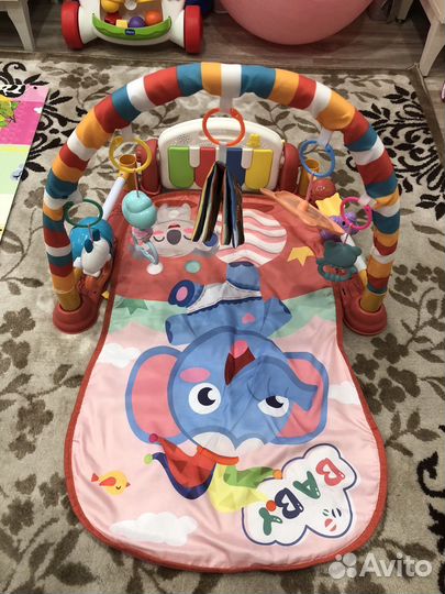 Развивающий коврик с пианино