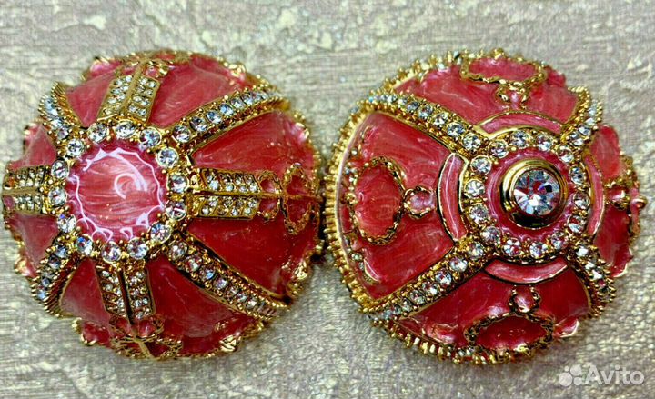 Яйцо пасхальное Фаберже с бутоном и подвеской