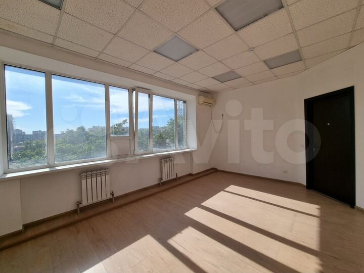 Офис с водой, Чехова/ М.Горького, 19.6 м²