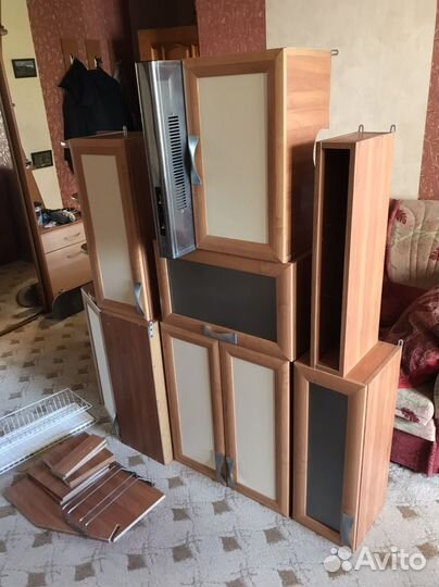 Навесные шкафы для кухни бу (гарнитур)