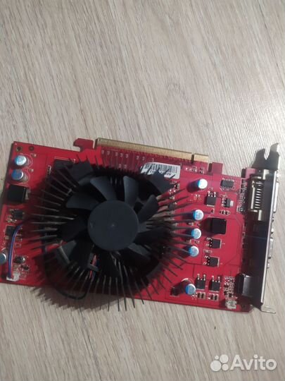 Видеокарта getorce 9600gt на 1gb