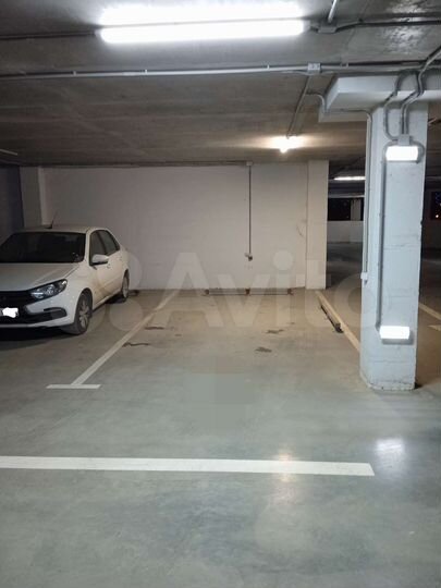 Машиноместо, 20 м²