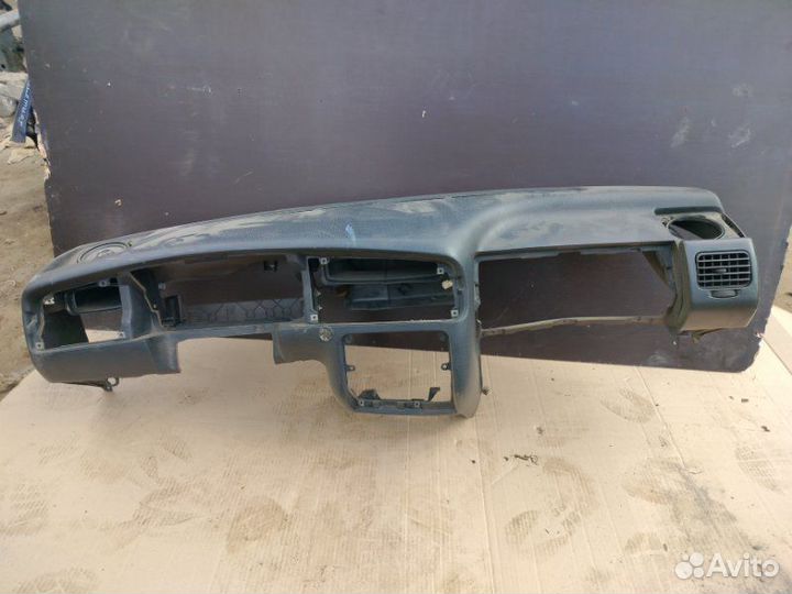 Торпедо Volkswagen Golf 3 хечбэк 1.8 1995