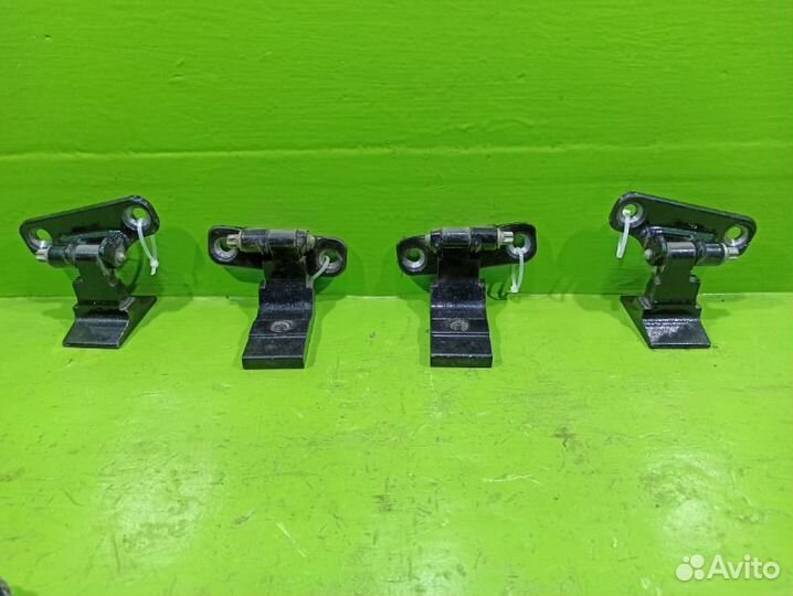 Петля двери задняя Bmw 7 F01/02 N63B44A 2010