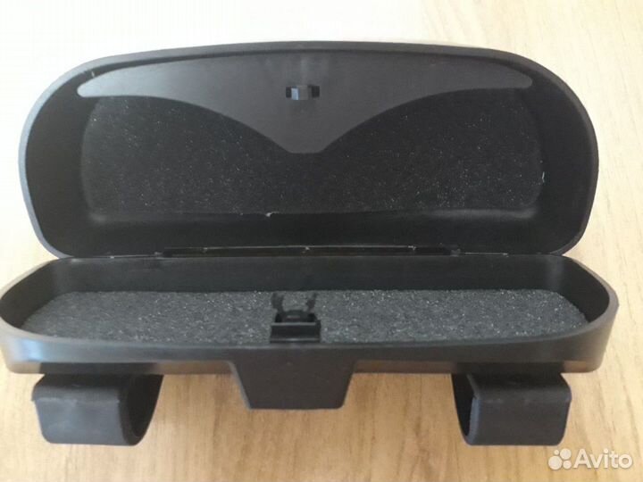 Автомобильный футляр для очков