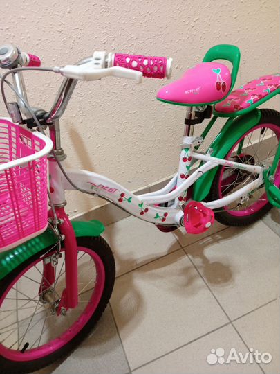 Детский велосипед для девочек