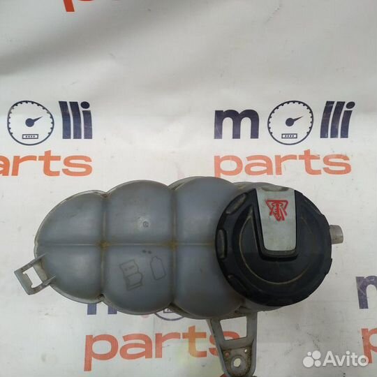 Бачок расширительный Audi A4 B9 2019