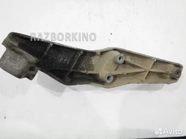 Кронштейн генератора