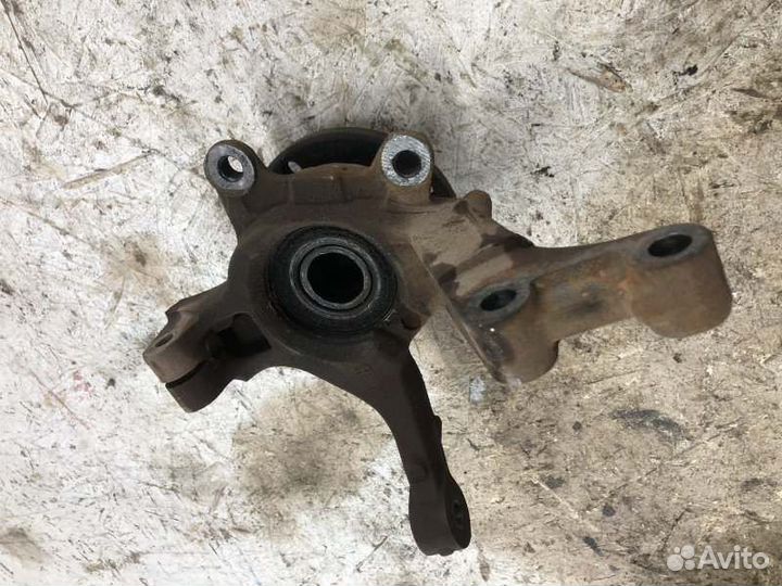 Кулак поворотный передний правый Renault Sandero