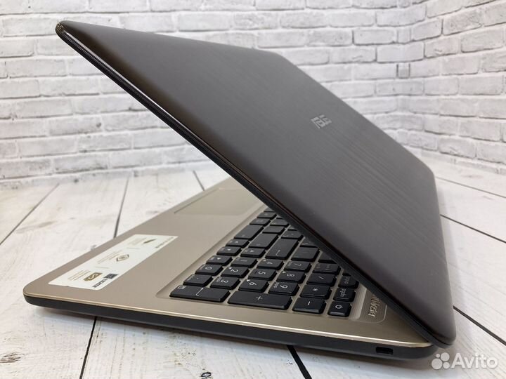 Игровой ноутбук Asus 4ядра/Nvidia/1000gb/8gb