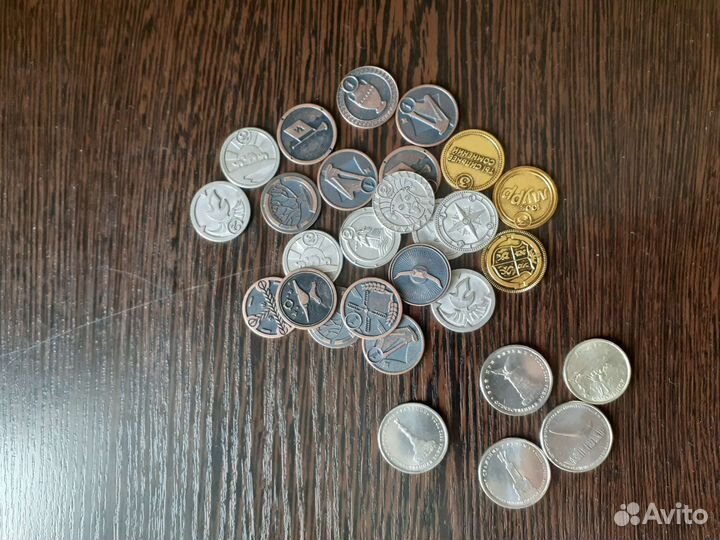 Юбилейные монеты обмен в подарок жетоны из 5ки