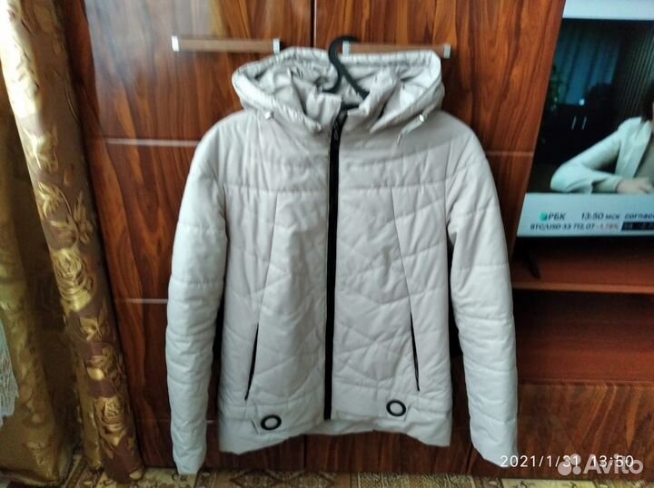 Куртки и пуховики